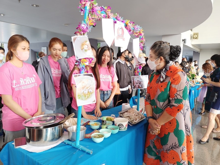 ทักษะการสร้างแบรนด์สินค้า เพิ่มพูนทักษะการขายผ่านทางตลาด Online